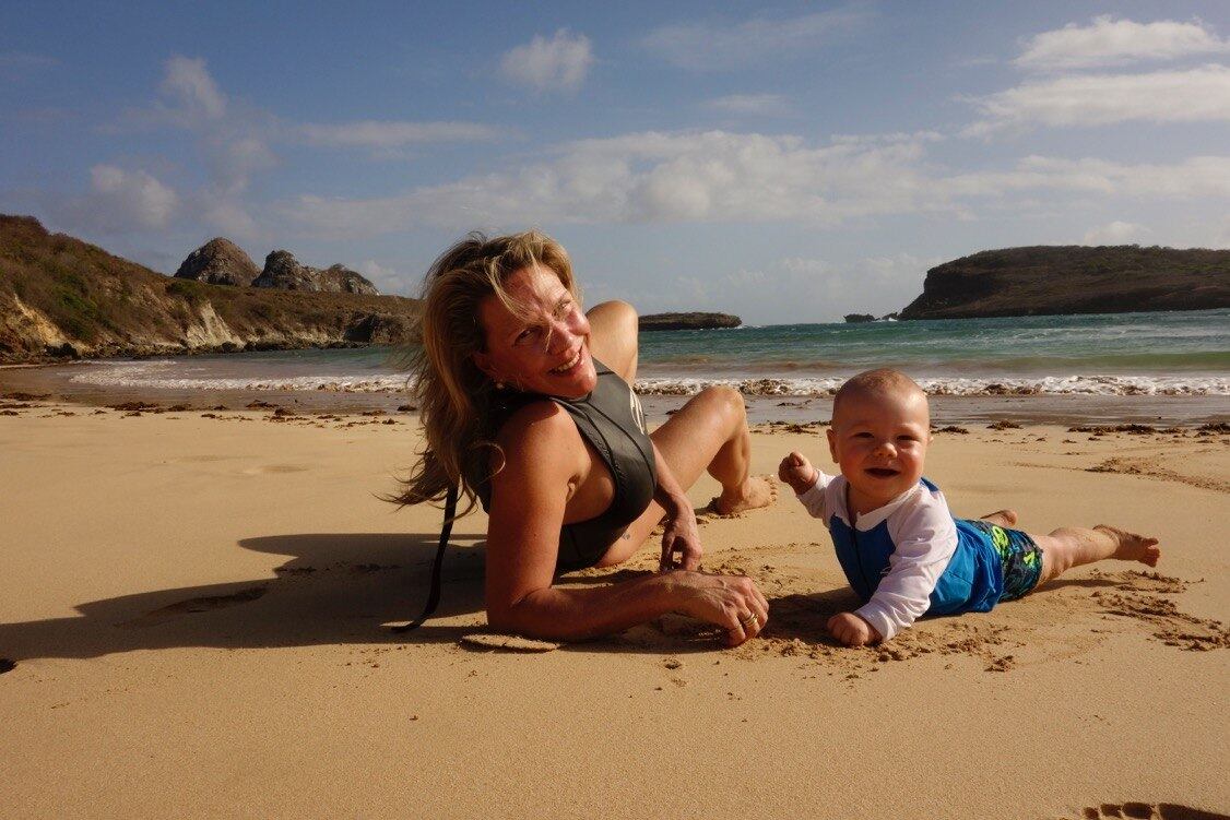 O livro é escrito pela jornalista
Cláudia Prosini