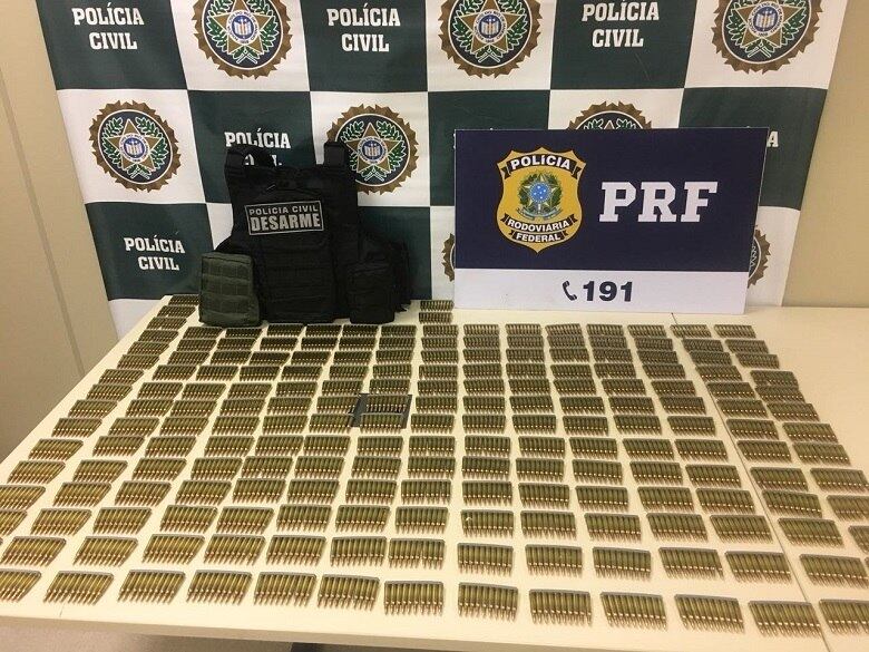 Polícia apreendeu milhares de munições durante ação