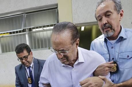 Maluf foi internado em hospital em Brasília