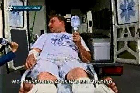 Caminhoneiro fraturou as pernas durante o trabalho