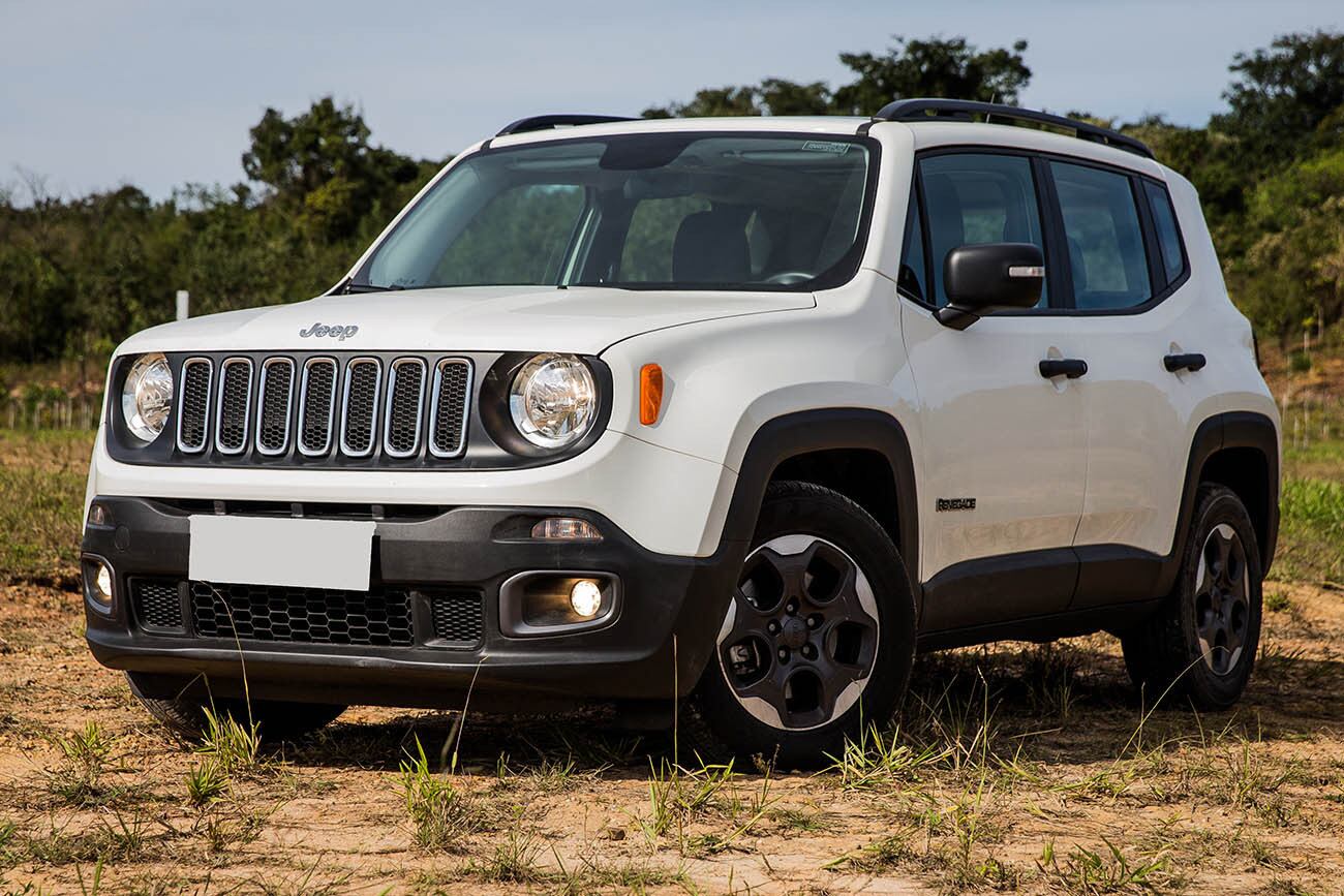 15º- Renegade (Jeep) - 21.430 unidades

Assim como em 2017, o Renegade mantém a 15ª posição do ranking geral de veículos no primeiro semestre de 2018
