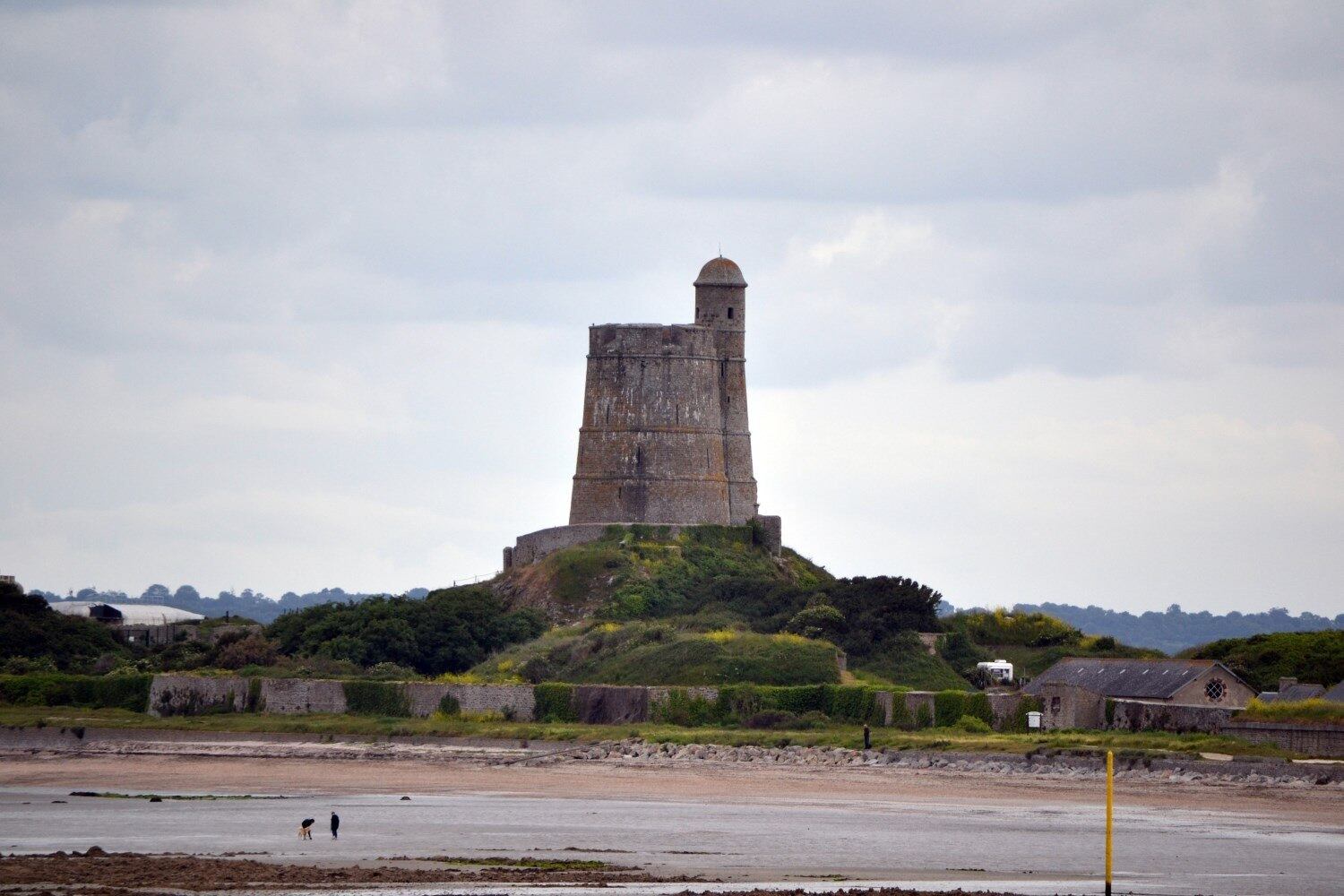 Uma das torres fortificadas do século XVII declaradas Patrimônio da Humanidade, construídas pelo famoso arquiteto militar francês Vauban