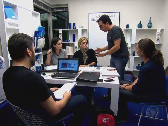 

Andréa Nóbrega ficou nervosa com as interrupções de Nahim na discussão do briefing

— O que me irrita é achar que sou idiota
+ Aproveite e confira os vídeos do Aprendiz Celebridades

+ Já curtiu a página do Aprendiz Celebridades no Facebook? É só clicar!

+ Siga o Aprendiz Celebridades no Twitter e receba todas as notícias do programa
