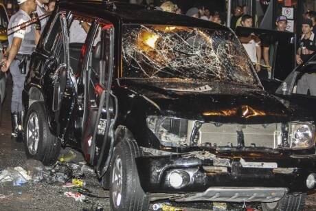 Motorista atropela foliões na Vila Madalena, zona oeste de SP