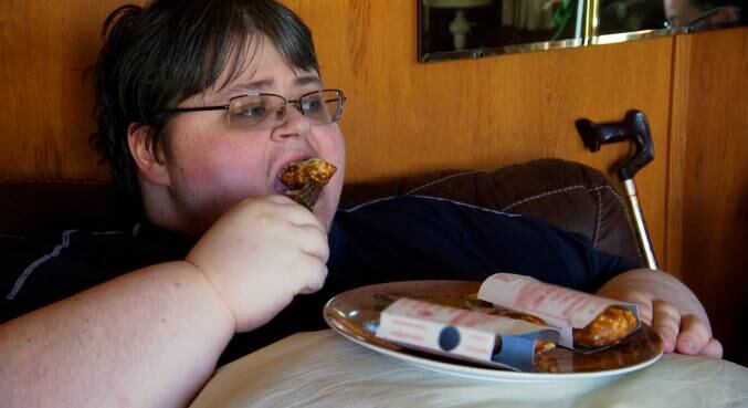 Joe pesa 350 quilos e, por causa da obesidade extrema, se sente solitário