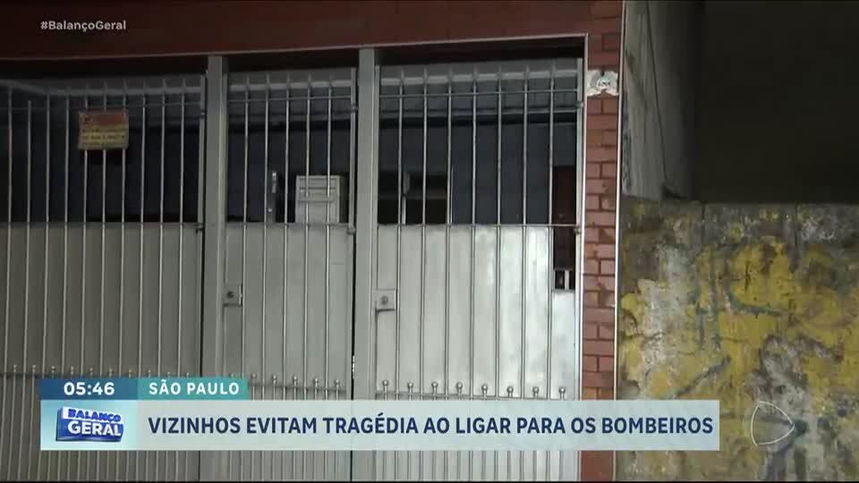 Incêndio atinge casa na Cidade Ademar, zona sul de São Paulo