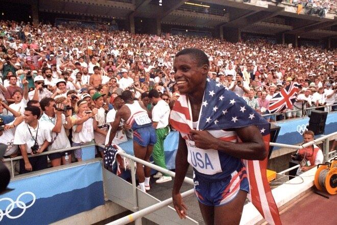 Carl Lewis é um dos principais atletas da história