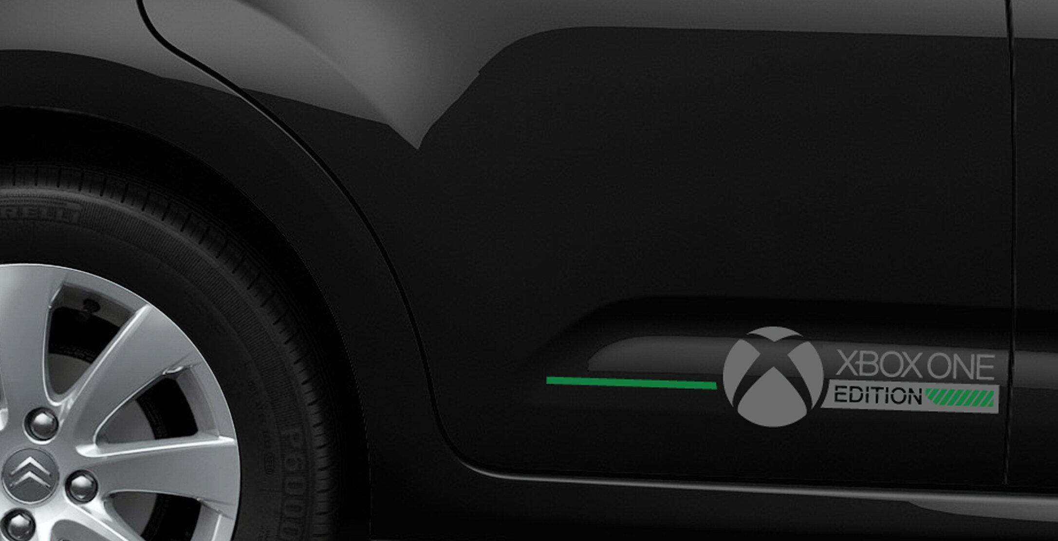 Para identificar a versão a Citroën aplicou adesivos e logotipos exclusivos no C3, que será vendido somente na cor preta

Saiba tudo sobre carros! Acesse www.r7.com/carros
