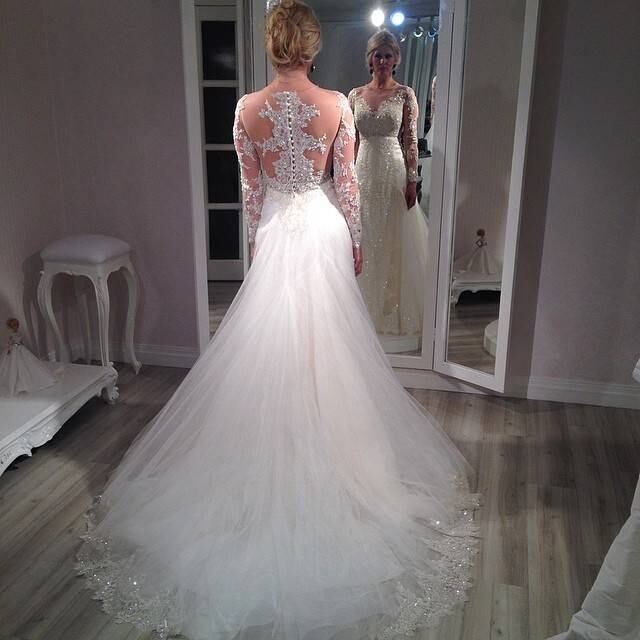 Detalhe do vestido de noiva de Val Marchiori 