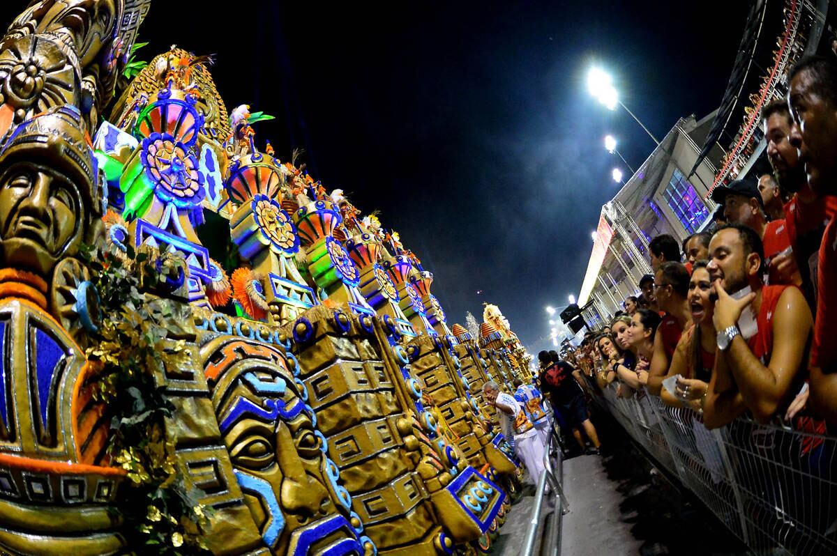 Império de Casa Verde vence o Carnaval 2016