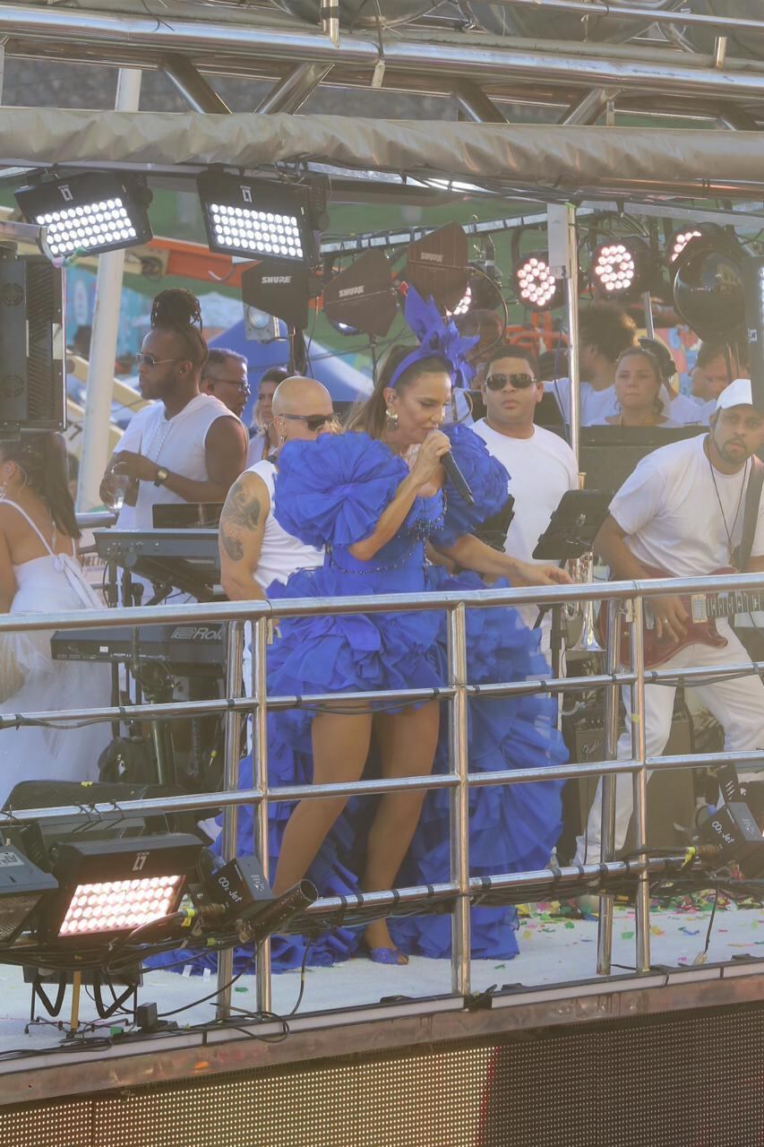 Ivete ficou fora da folia do ano passado por causa do nascimento das gêmeas 