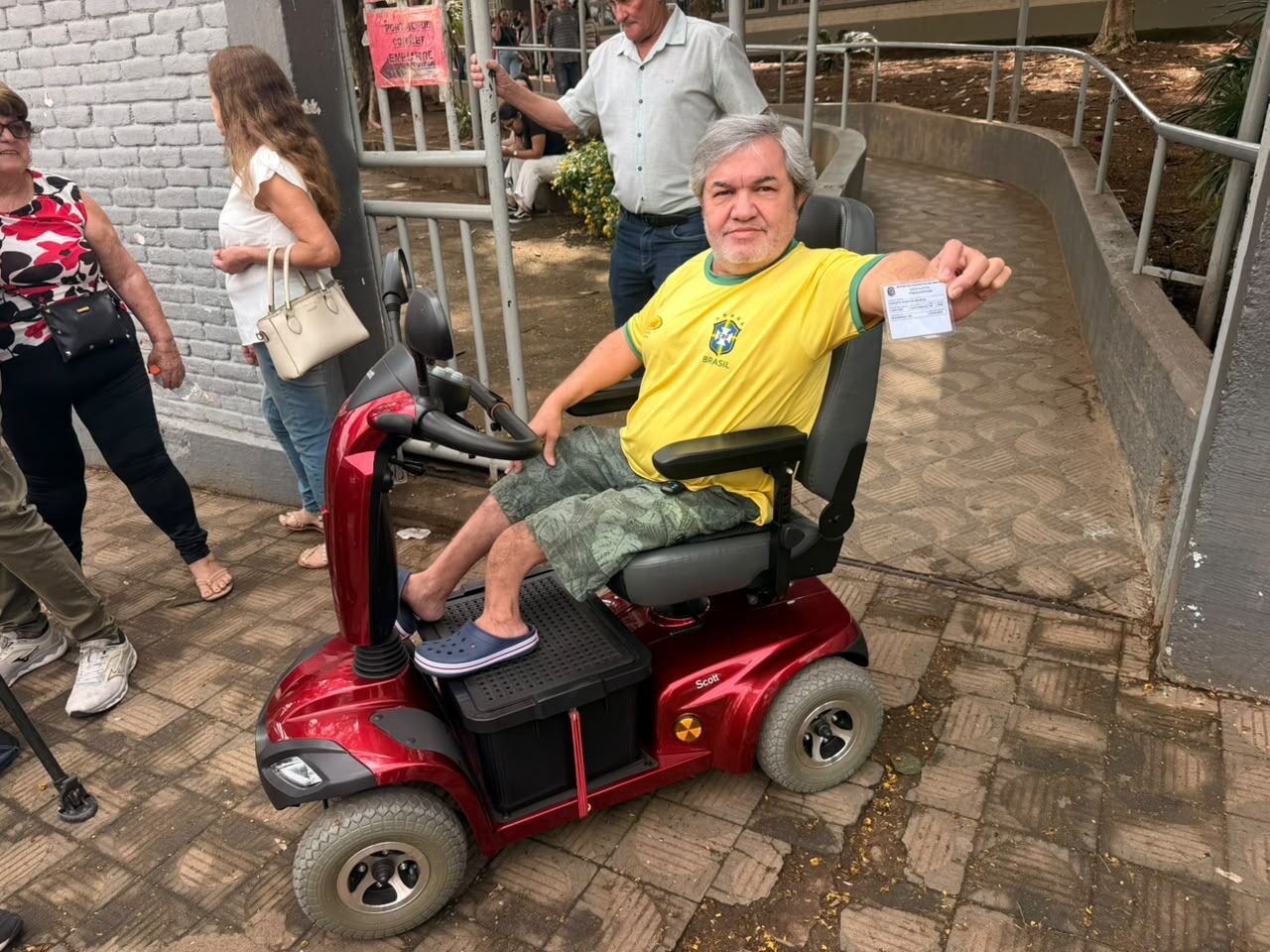 A reportagem entrou em contato com o TRE-MG e aguarda retorno