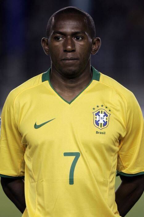 Mineiro, eternamente na memória dos torcedores do São Paulo, também era da seleção em 2006