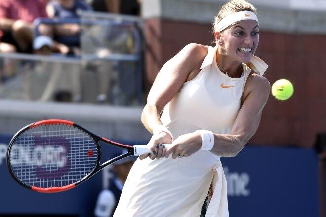 A tcheca Petra Kvitová, número cinco do mundo, ganhou fácil da belga Yanina Wickmayer por 2 a 0, parciais 6/1 e 6/4