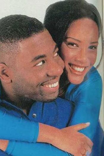 Netinho e Taís Araújo

Este foi outro casal polêmico. A família de Taís não curtia o namoro, pois ele tinha quatro filhos de outro casamento. Eles começaram a namorar em 1999 e ficaram quatro anos juntos. O relacionamento acabou de forma nada amigável: Taís descobriu que ele tinha engravidado outra mulher


+ Amor verdadeiro: veja os casais de famosos mais antigos

+ Veja com quais famosos Marquinhos tirou selfie no casamento de Fernanda e Thiaguinho

+ Veja todas as novidades para deixar a festa de casamento incrível

+ Quanto amor! Geraldo Luís beija Morte e Fabíola Reipert ao vivo

+ Por unanimidade, Ellen Manu é aprovada pelo júri do Domingo Show e ganha clipe musical

+ Aproveite e confira as matérias do programa Domingo Show

+ Já curtiu a página do Domingo Show no Facebook? É só clicar!

+ Siga o Domingo Show no Twitter e receba todas as notícias do programa