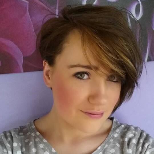 Heather foi diagnosticada um ano antes de atingir a idade mínima necessária para poder realizar um exame que permitiria aos médicos descobrir o câncer com antecedência