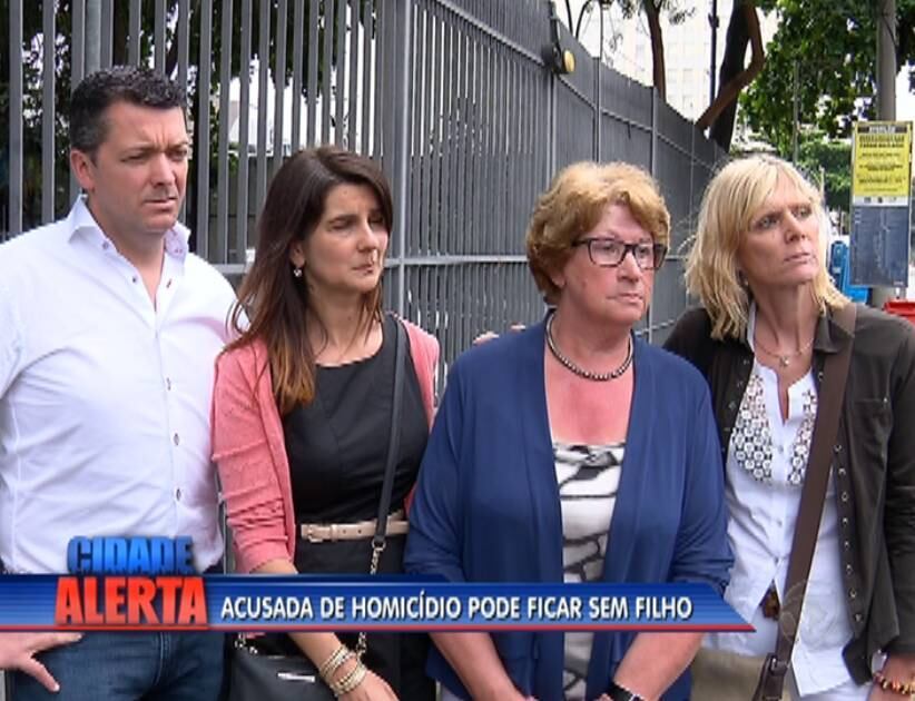 A família da vítima está no Brasil e só pretende voltar à Bélgica com o neto. De acordo com o advogado, o acordo feito entre as famílias, que garantia o contato do menino com os parentes paternos, não está sendo cumprido. A família ficou supresa ao saber que a polícia denunciou Ana Kellen Moura como a mandante do crime
