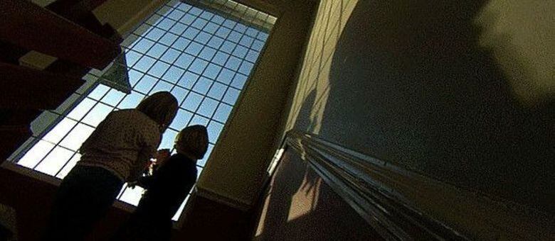 Pais de crianças querem protegê-las de preconceito e bullying