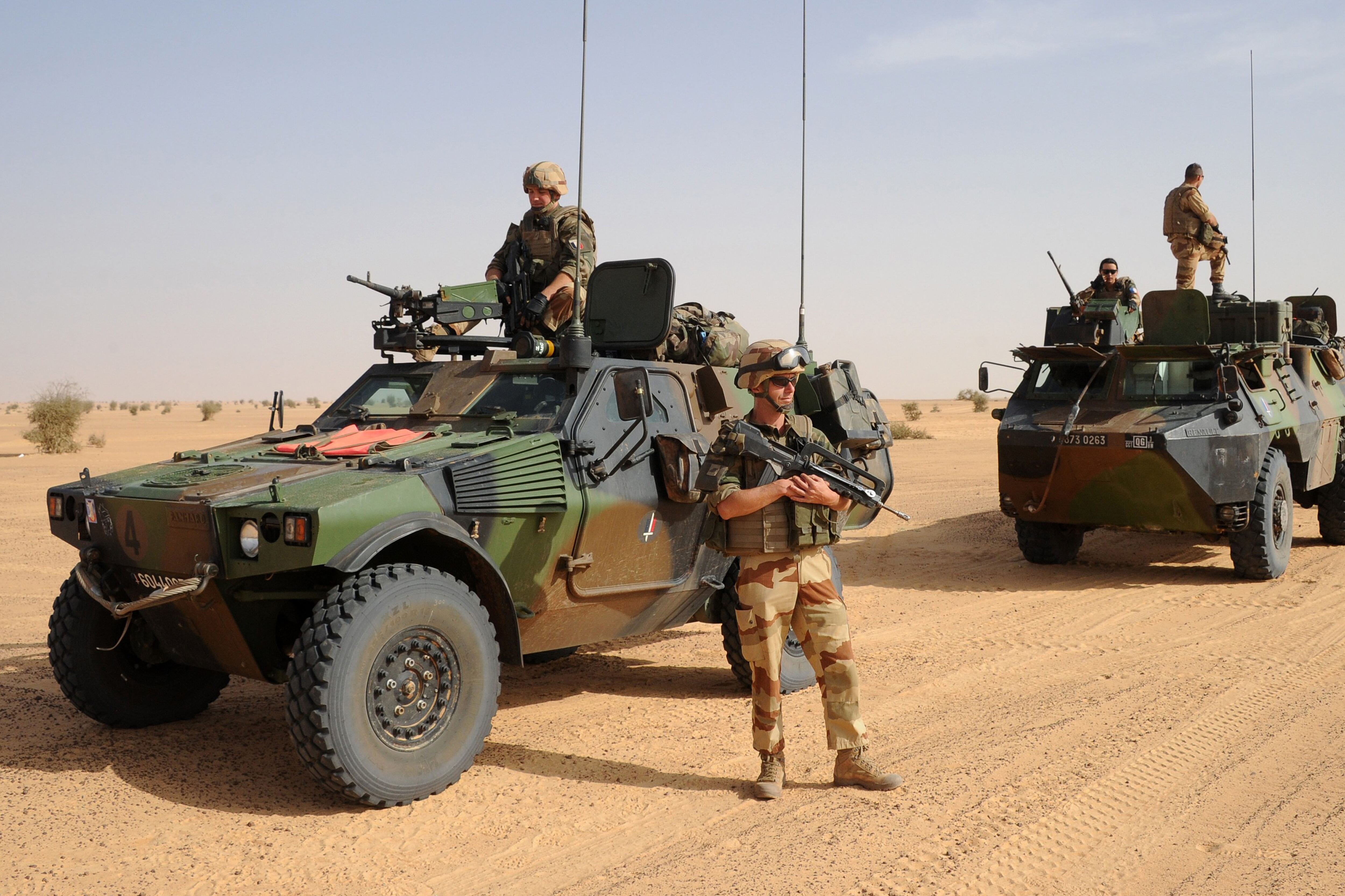 Soldados franceses ajudam o governo de Mali a combater radicais islâmicos