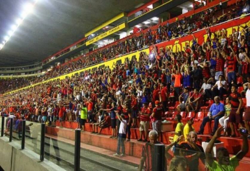2001 - 11.401... Este é o último ano, porque o Campeonato Brasileiro dos pontos corridos começou nesta temporada. Anteriormente, o modelo adotado era mata-mata.