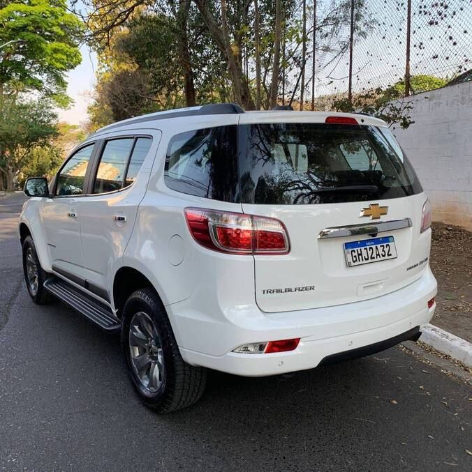 Trailblazer tem somente 210 litros de porta-malas