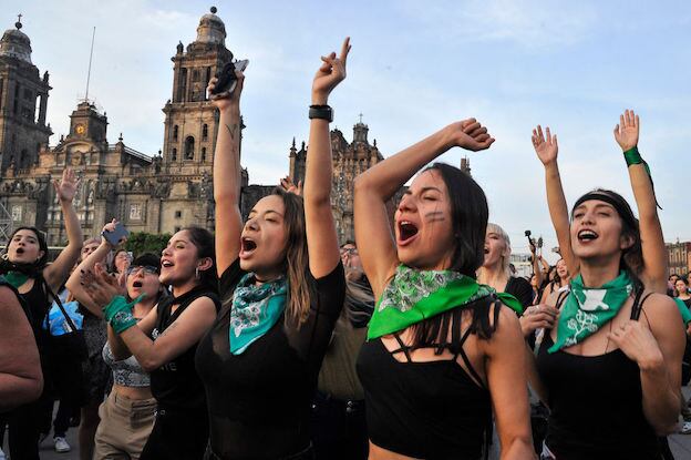 O feminismo, em sua terceira fase, está sendo considerado um movimento de ódio aos homens e à família