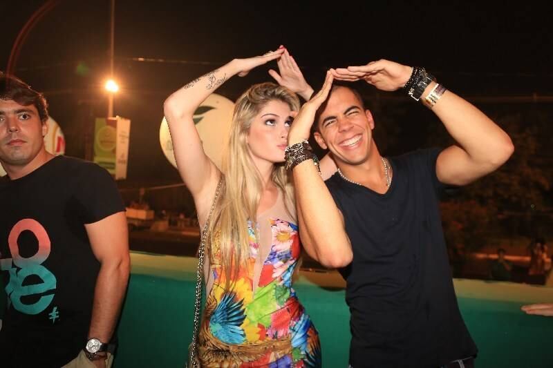 A filha de Monique Evans posou fazendo a coreografia de Lepo Lepo, do Psirico, uma das apostas para o Carnaval 2014