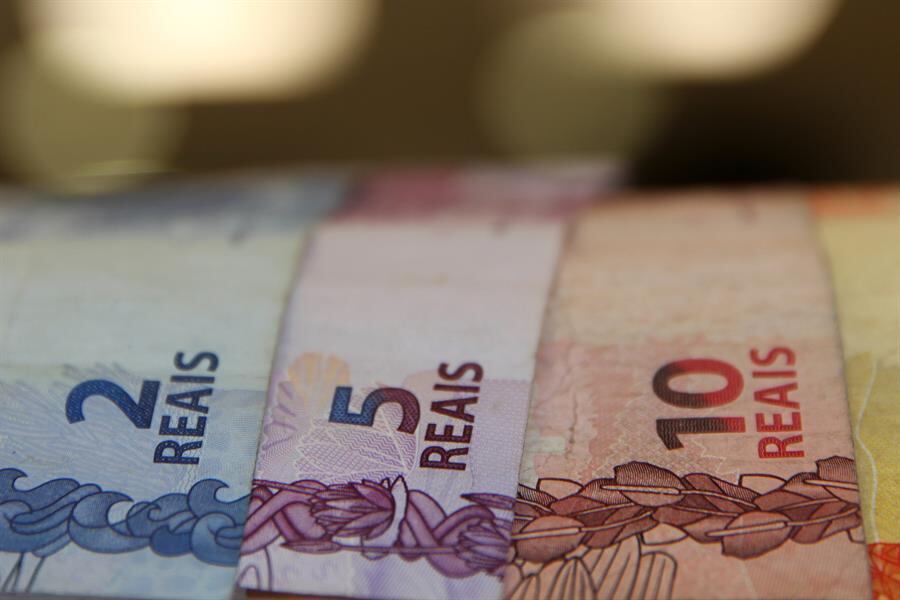 Estimativa de economia brasileira para 2021 é de 4%, segundo pesquisa do Ipea
