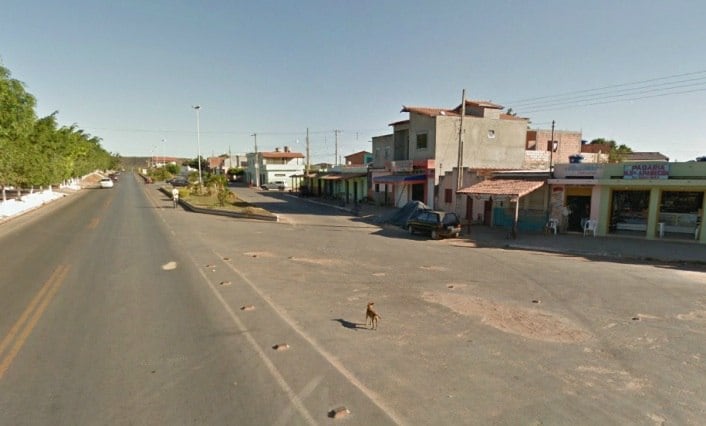 Apesar do nome Lontra, até hoje ninguém sabe se os boiadeiros que batizaram a cidade viram realmente uma lontra no lugar. O município, que fica no norte de Minas, servia de passagem durante a década de 1920. Os boiadeiros paravam em uma lagoa para descansar, onde disseram ter visto o animal. Hoje em dia, acredita-se que na verdade tratava-se de um pato