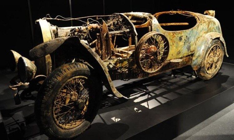 Este Bugatti Type 22 Brescia é uma evolução direta do Bugatti Type 13, que foi o primeiro carro a ser produzido em massa pela marca, lá nos anos de 1909. Sua produção foi até 1920 e o Type 13 teve 435 unidades produzidas

