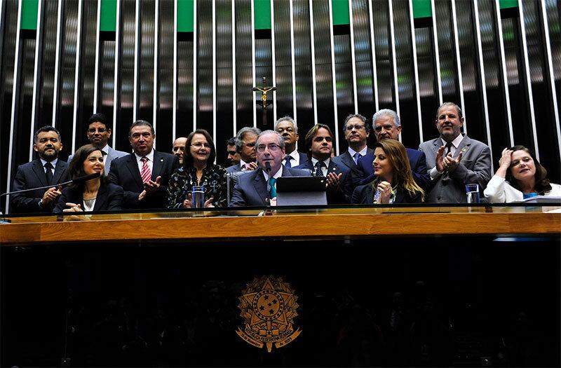 Eduardo Cunha disse que chamar anexo de shopping é "palhaçada"