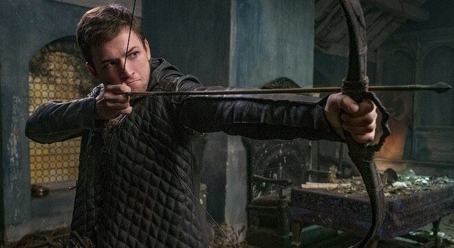 Taron Egerton como Robin de Locksley