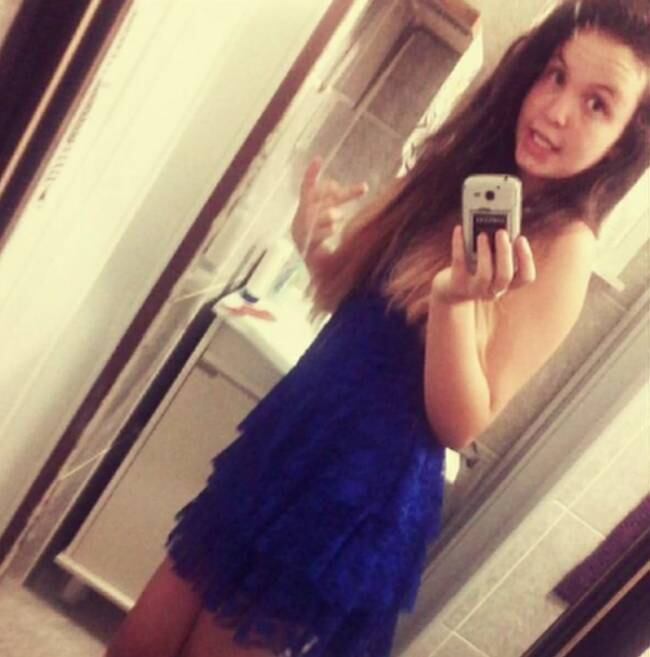 A
mãe dela, Fátima Zeferino, de 45 anos, diz que depois que a filha se levantou para beber água, estranhou a demora, e chegou a procurá-la pela igreja. Mas a menina já havia desaparecido
