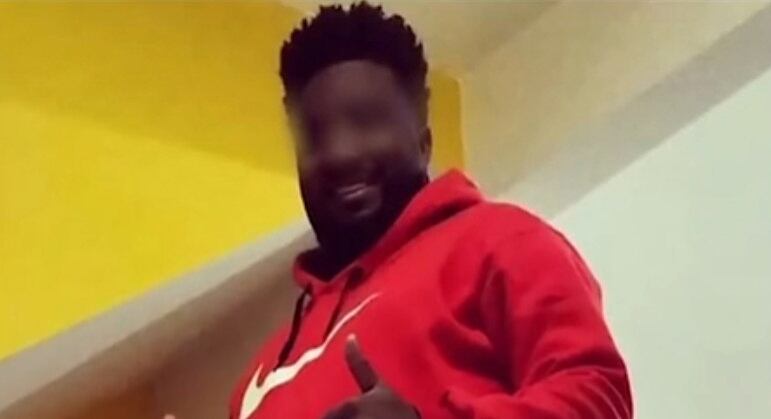 O acusado disse que esperou a tia
dentro do carro, enquanto a mulher negociava com os criminosos. Além disso, relatou aos familiares que os sequestradores teriam colocado o filho dela
dopado no banco de trás. Já Girlene, gravemente ferida, ficou na frente, ao lado do motorista. Porém, o marido da vítima, Rogério, contesta essa versão e questiona o fato de Wesley ter ficado ileso e com
todos os seus pertences intactos