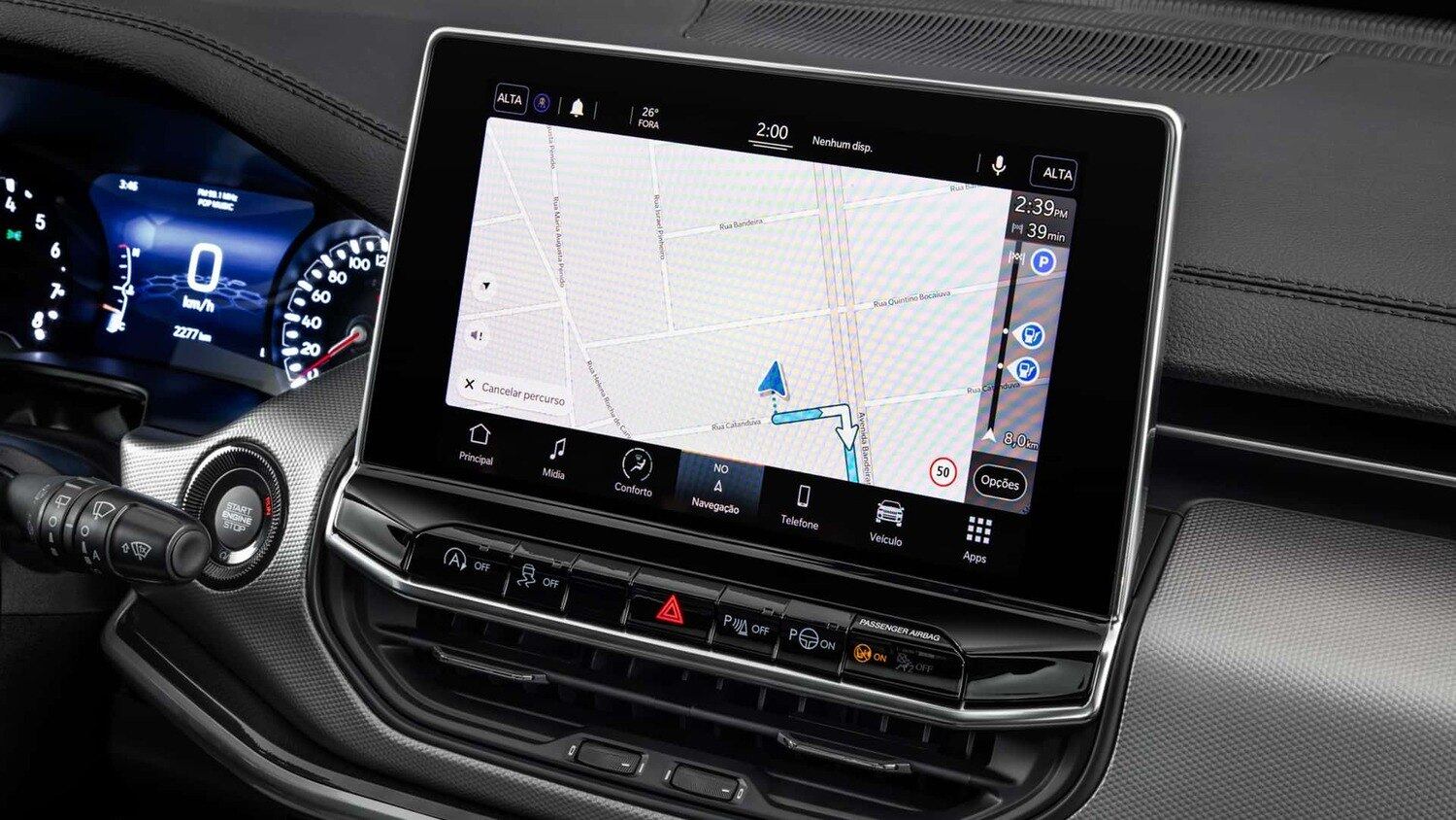 Multimídia de 10 polegadas é mais um item de série das versões Dark Pack do Jeep Compass