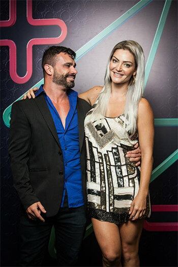 Jorge Sousa, 34 anos e Laura Keller, 28 anos
Laura e o empresário Jorge estão casados há um ano e dois meses. Ela é atriz e integra o elenco da série Pé na Cova