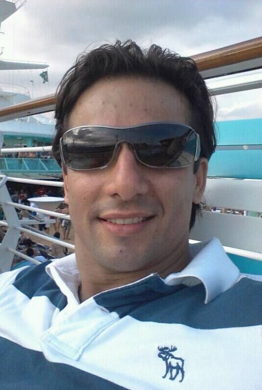 O ortopedista foi morto com um único tiro na calçada da rua Rio de Janeiro, no bairro Santa Paula, em São Caetano do Sul. O disparo atingiu o braço direito e atravessou o peito. Correia chegou a ser levado para um hospital, mas não resistiu