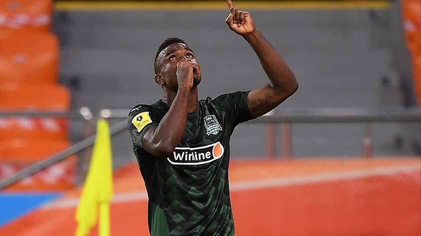 Jhon Córdoba tem rodagem pelo futebol europeu, atuando por diversos clubes da Alemanha. Foi no Hertha Berlim que o atacante colombiano despertou o interesse e foi adquirido pelo Krasnodar.