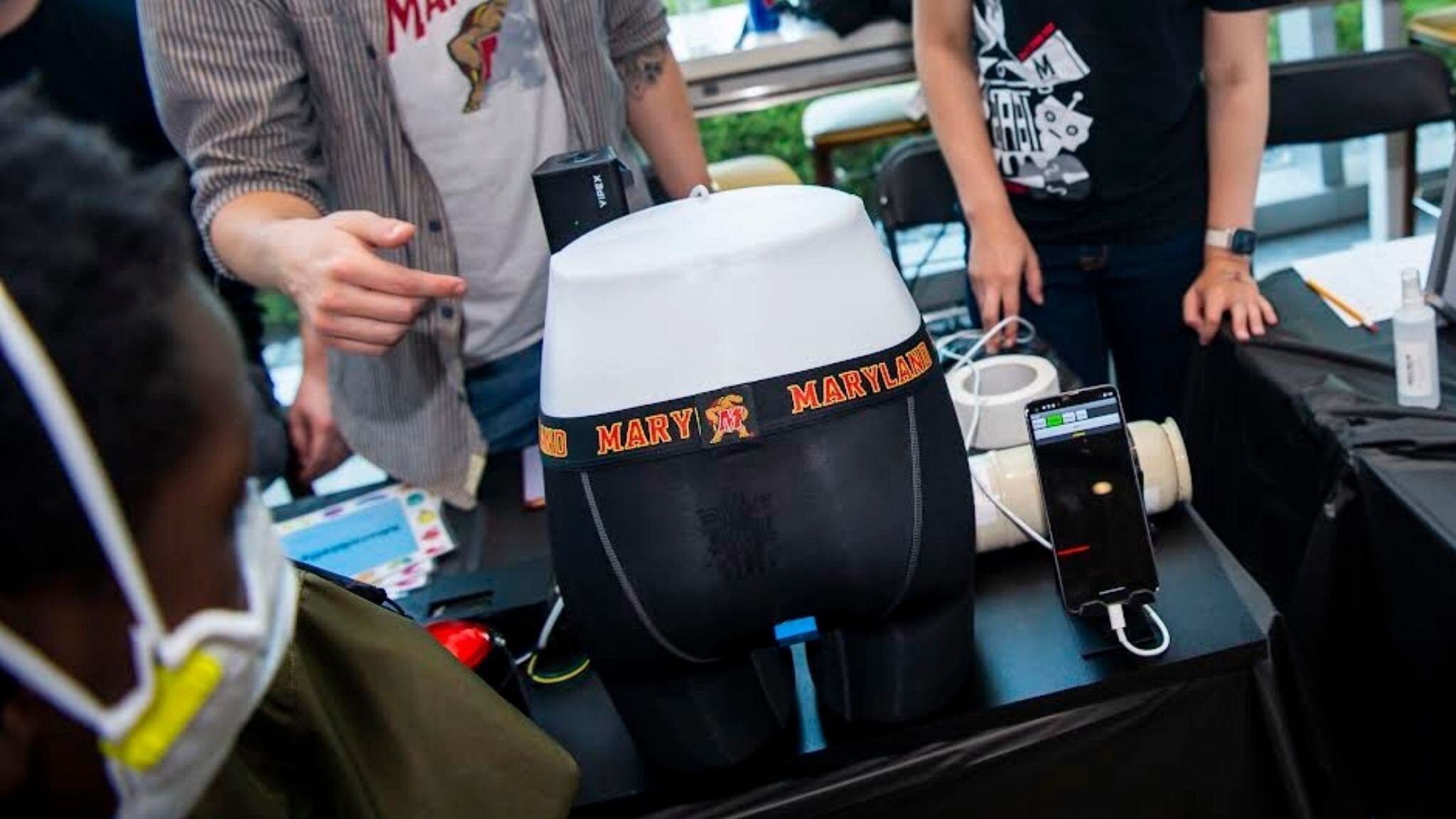 Roupa íntima inteligente rastreia gases e ajuda a diagnosticar doenças intestinais