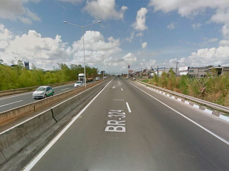 Policiais e bandidos entraram em confronto próximo ao posto da PRF