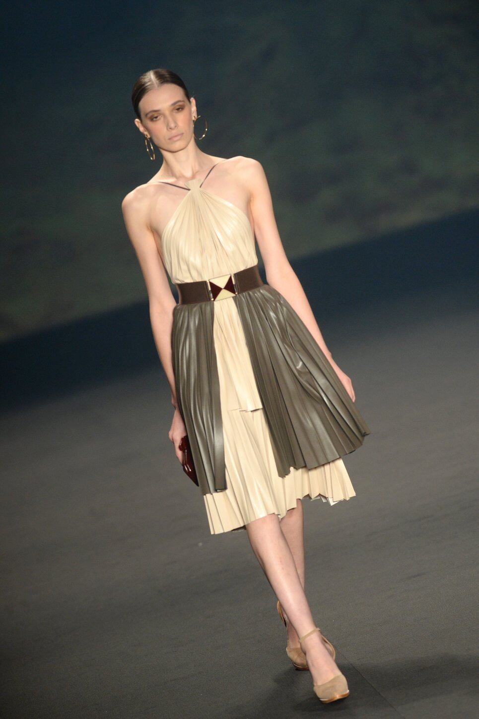 Desfile Victor Dzenk inverno 2015
