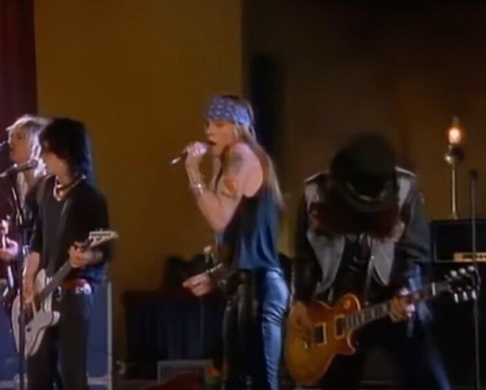 Essa é uma das canções mais famosas da banda Guns N'Roses e para muitos fãs é a mais marcante. A parte instrumental combinou muito bem com a marcante voz do cantor Axl Rose.