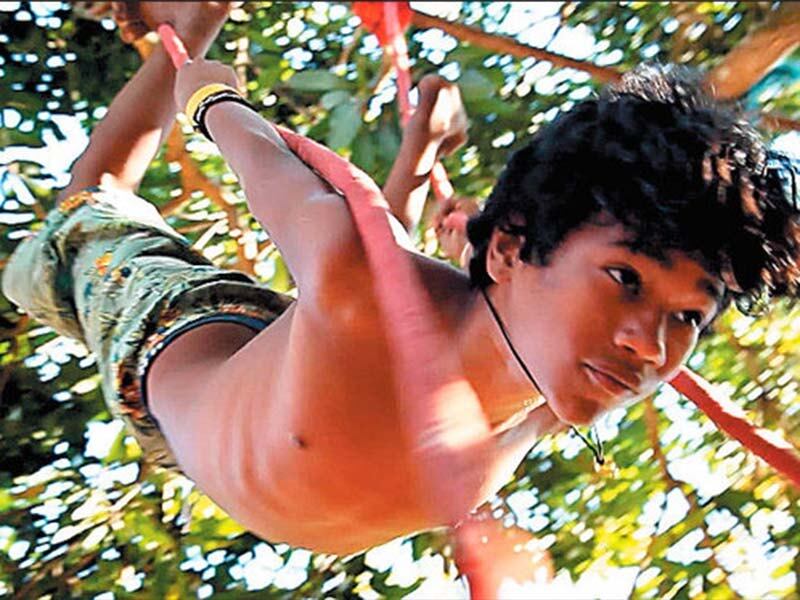 Cena de Jonas e o Circo sem Lona