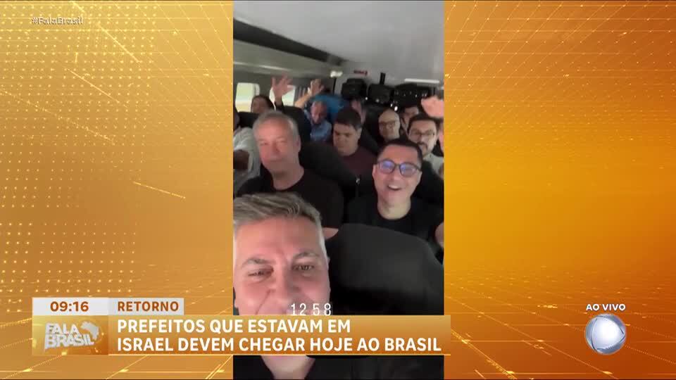 Prefeitos que estavam em Israel devem chegar nesta terça (17) ao Brasil