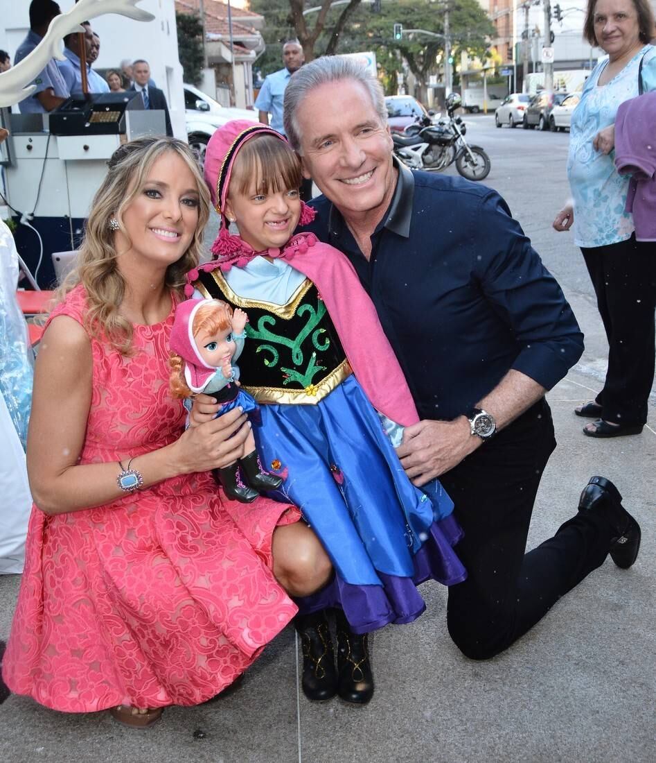 Rafa Justus, a mais querida minicelebridade do Brasil, fez sua festa de cinco anos neste domingo (3), em São Paulo. Rafa estava vestida de Anna, uma das personagens do desenho animado Frozen, que foi tema da festa

Entrevistas: Felipe Gladiador, do R7
