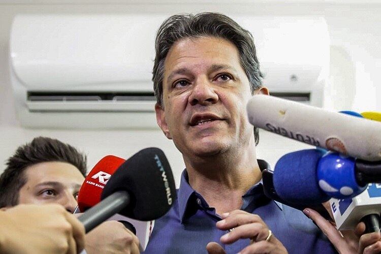 PT reforça ofensiva contra fake news contra Haddad