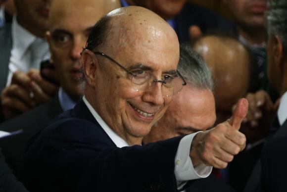Meirelles afirma que dados do Caged mostram que "o rumo está certo"
