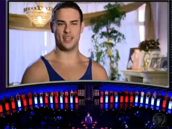 — E eu quero alguém que me acompanhe nessas coisas também — deu o recado
+ Vídeo: Diego faz número com fogo e vê que não é a melhor forma de conquistar mulheres
+ Siga o Me Leva Contigo no Twitter
+ Curta o Me Leva Contigo no Facebook