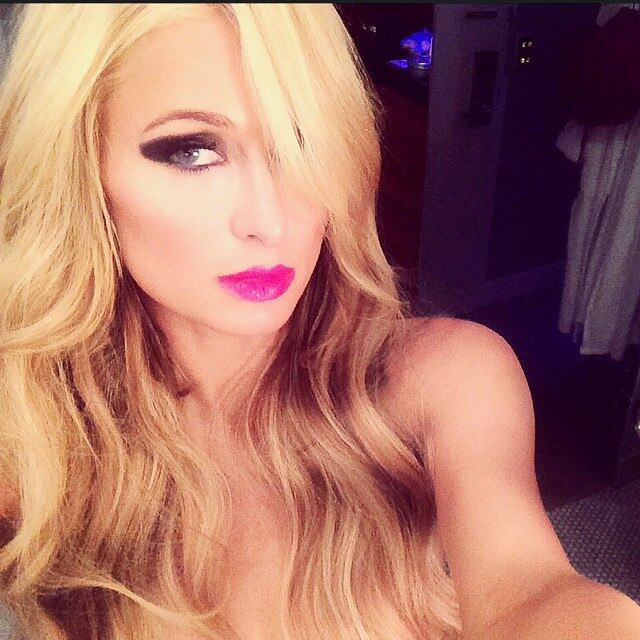 Paris Hilton adora se expor, mas teve o maior dor de cabeça em 2004, quando um vídeo de sexo dela com o então namorado, Rick Salomon, foi espalhado por aí 

> Veja toda a programação da Record no R7 Play
