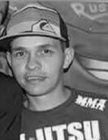 Como prova de amor, ele propôs que Luana o ajudasse no crime.
Pela internet, ele montou uma página falsa com as fotos de Luana e os dois
começaram a conversar com Wellington se passando pela jovem